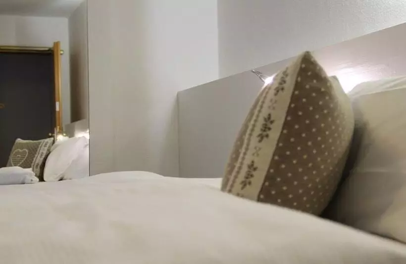 호텔 Fedaia Joy B&b