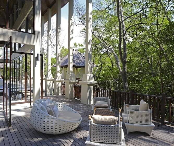 Hotelli Gaya Island Resort