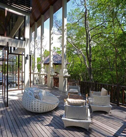 Hotelli Gaya Island Resort