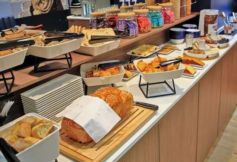 هتل Ibis Styles Saint Malo Centre Historique