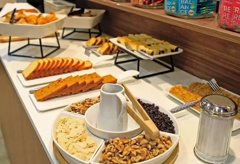 هتل Ibis Styles Saint Malo Centre Historique