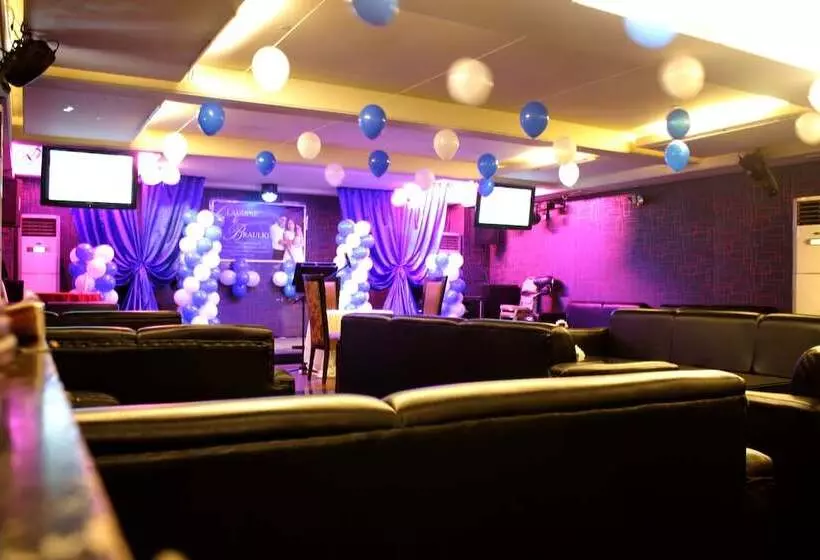 فندق Manila Grand Opera