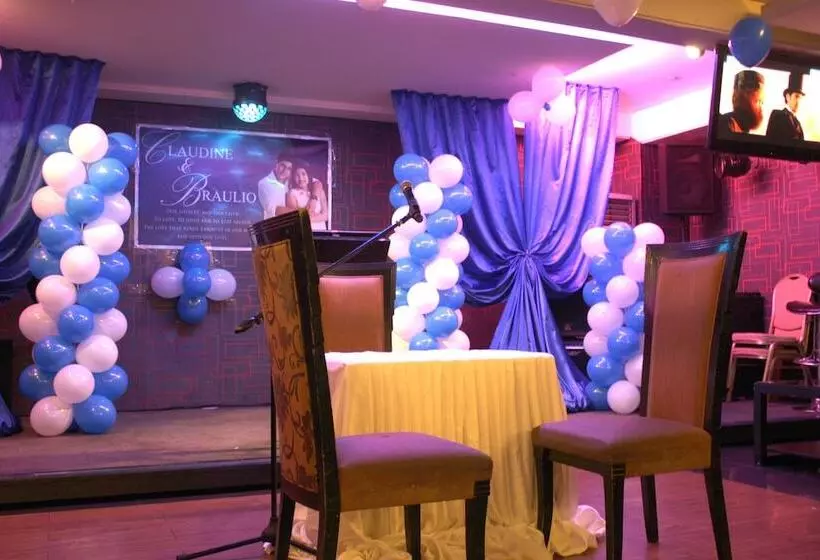 فندق Manila Grand Opera