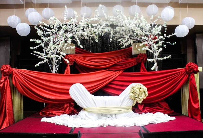 Hotel Manila Grand Opera