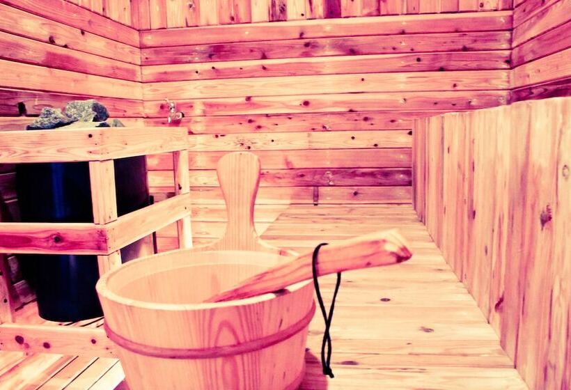 Hotel Manila Grand Opera