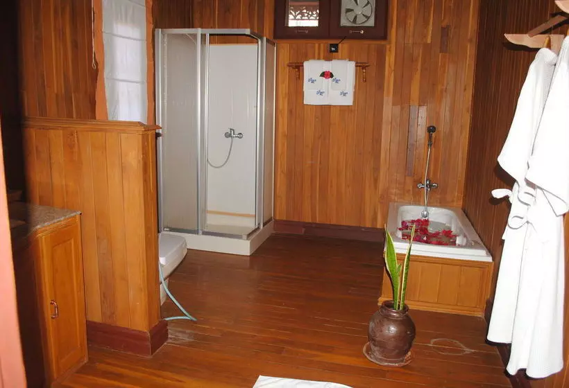 هتل The Serenity Inle Resort