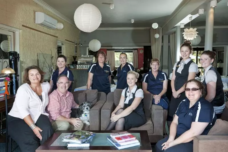 Отель The Waterfront Wynyard