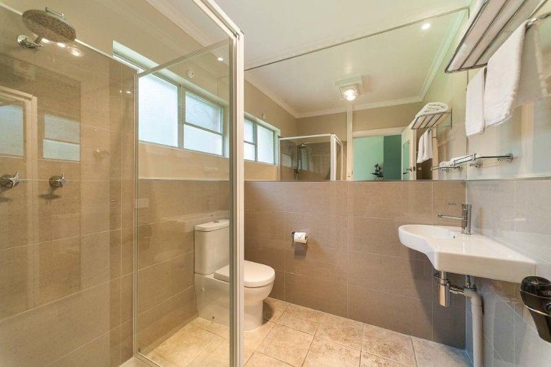 בית מלון כפרי The Waterfront Wynyard