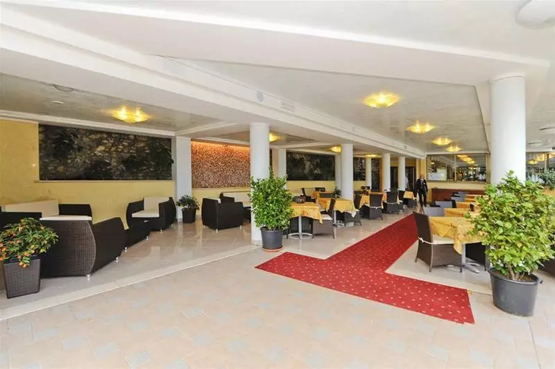 Szálloda Villa Dirce