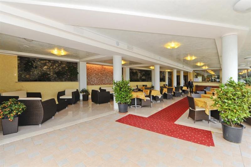 فندق Villa Dirce