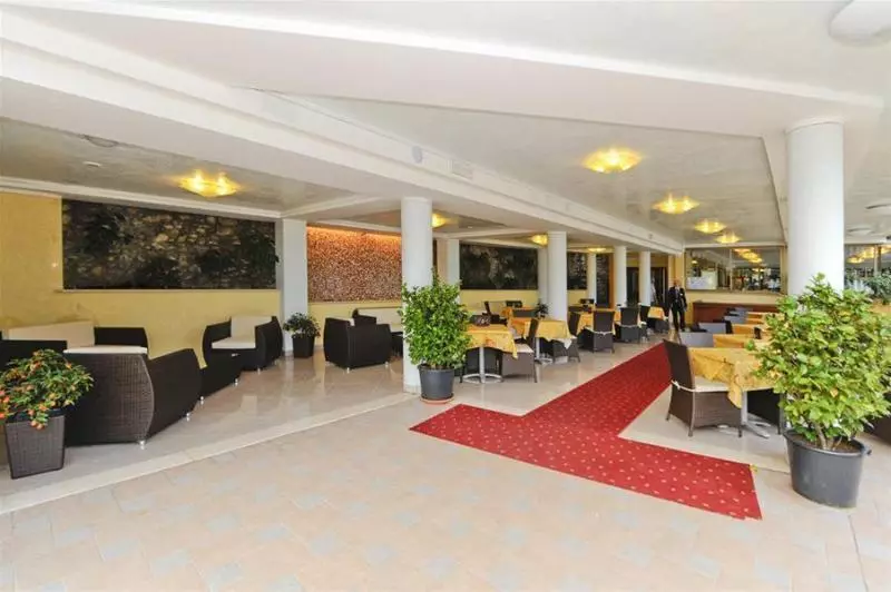 Szálloda Villa Dirce