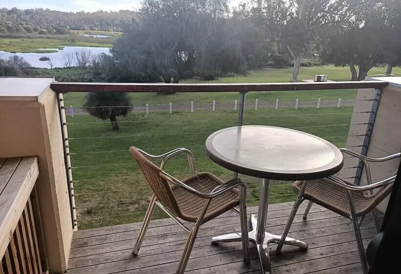 ホテル Yanchep Inn