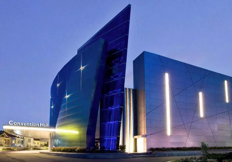 Novotel Bangka Hotel & Convention Center