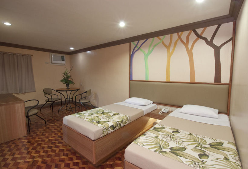 فندق Pinoy Pamilya