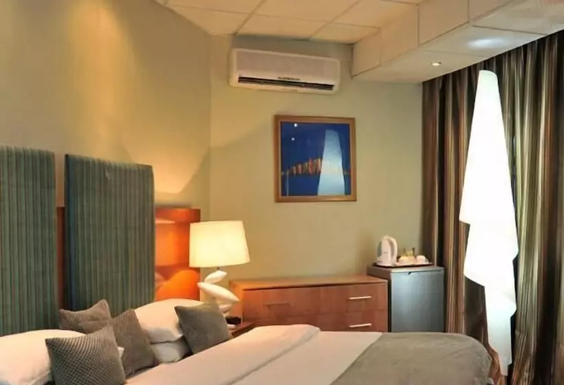 Protea Hotel By Marriott Delta