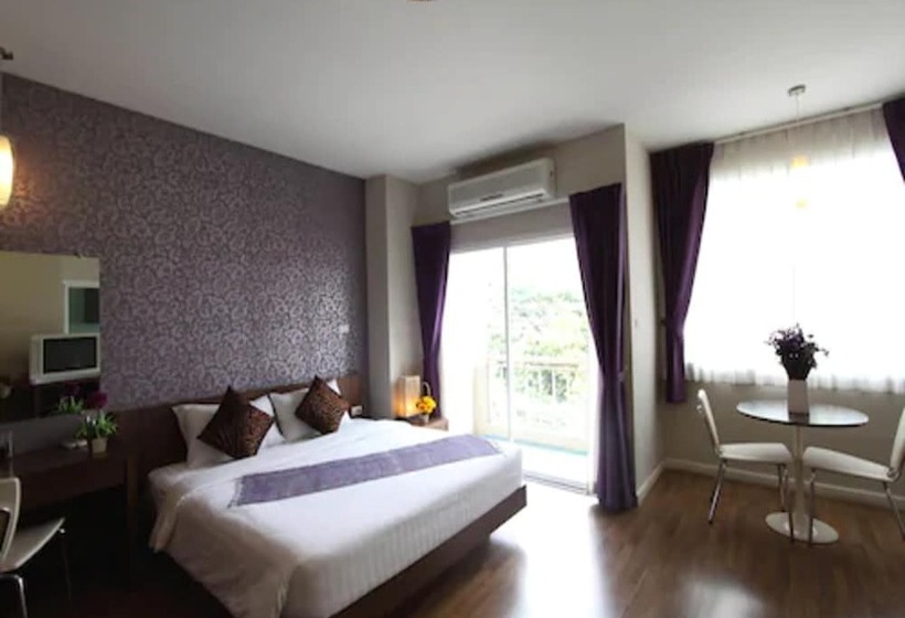 בית מלון כפרי Baiyoke Ciao