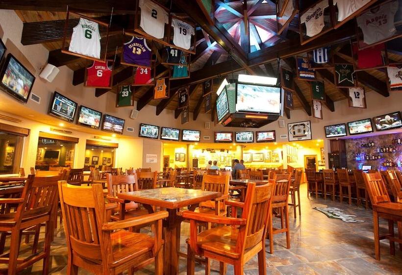 فندق Clarion Suites Roatan At Pineapple Villas