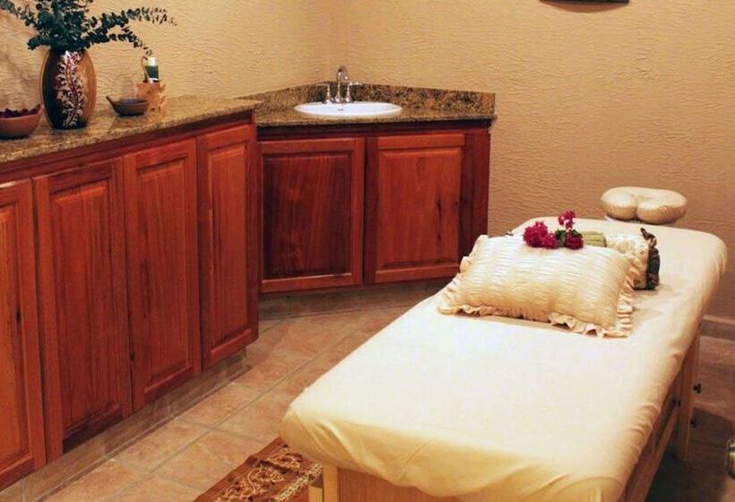 فندق Clarion Suites Roatan At Pineapple Villas