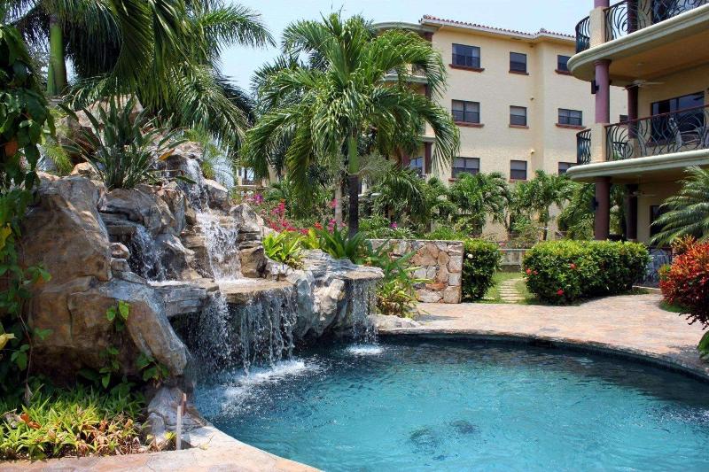 فندق Clarion Suites Roatan At Pineapple Villas