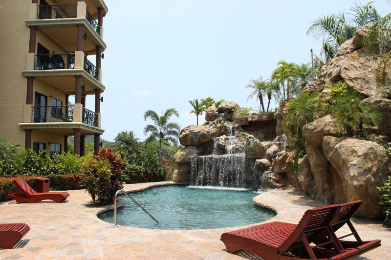 فندق Clarion Suites Roatan At Pineapple Villas