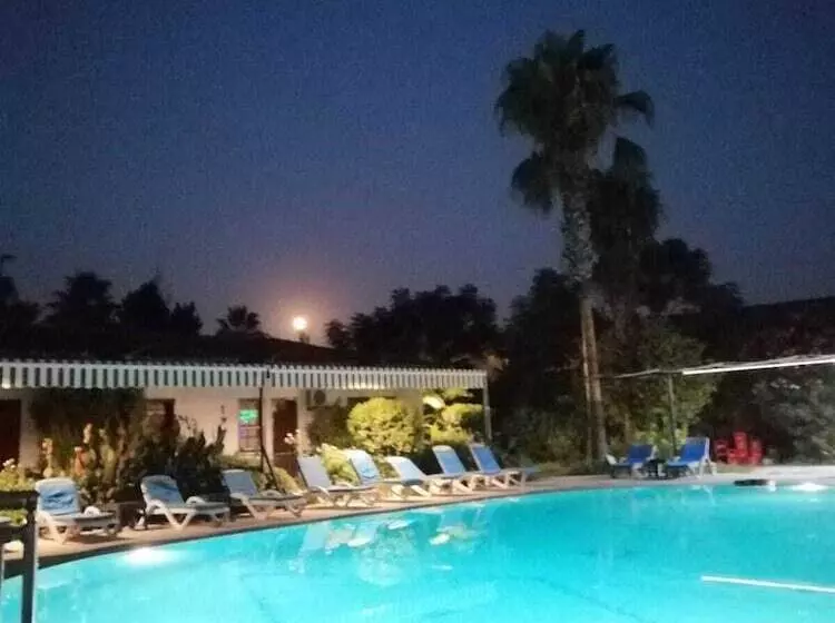 ホテル Dalyan Yunus