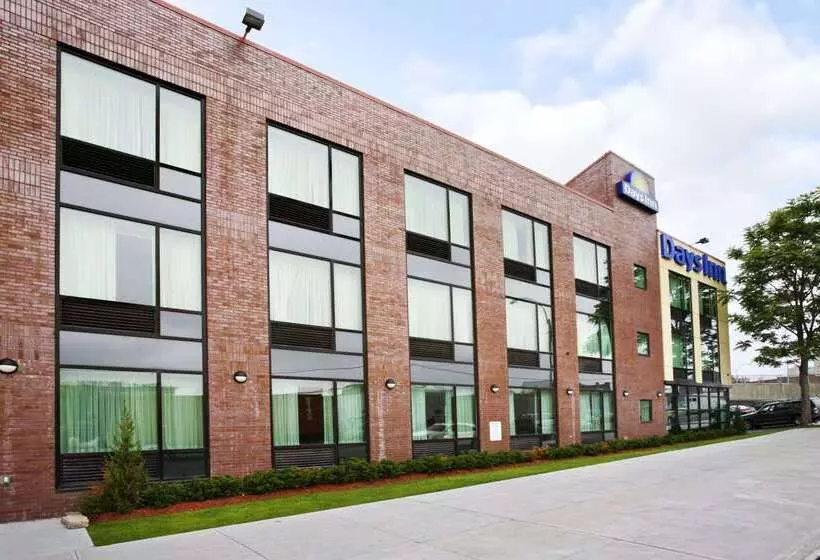호텔 Days Inn By Wyndham Bronx Near Stadium