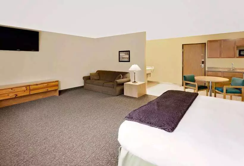 ホテル Days Inn By Wyndham Cadillac