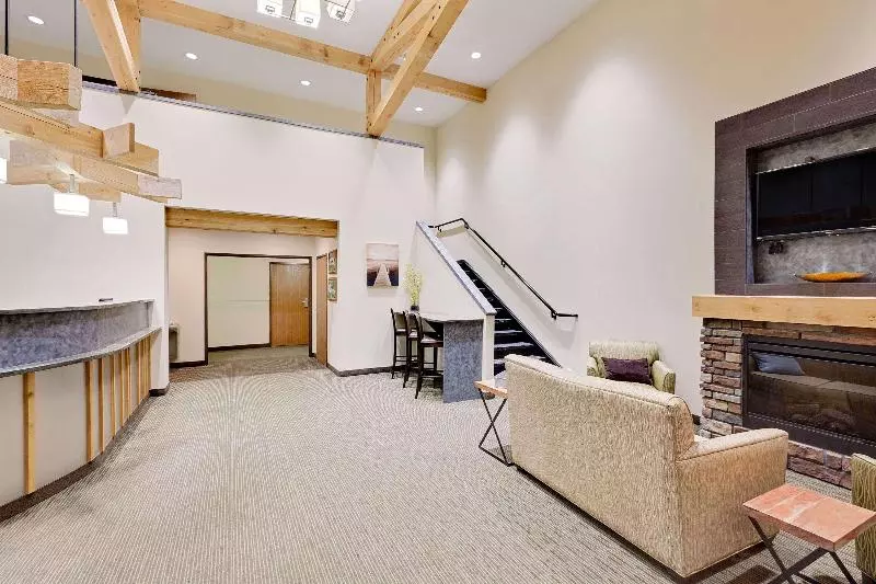 ホテル Days Inn By Wyndham Cadillac