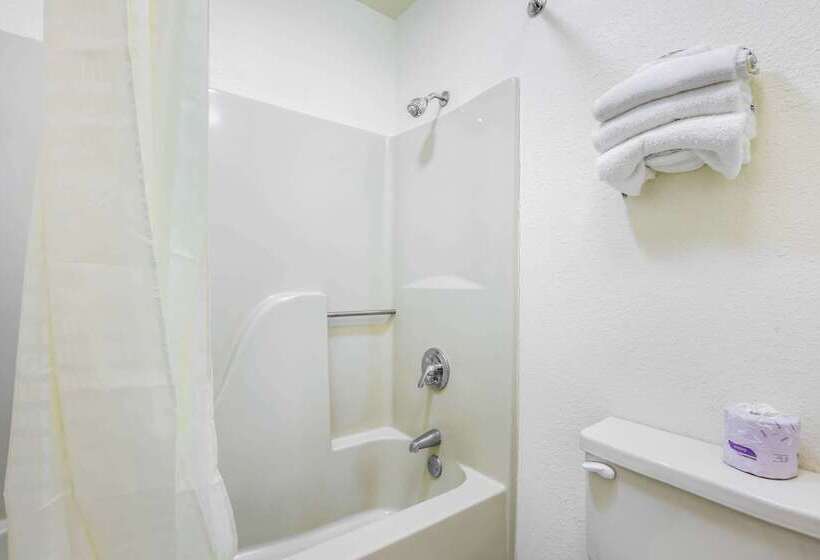 فندق Econo Lodge & Suites Brinkley