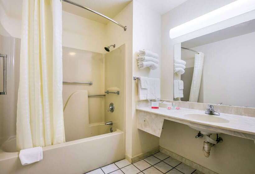 فندق Econo Lodge & Suites Brinkley