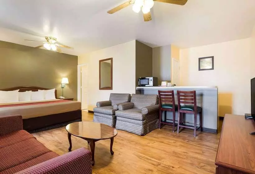 בית מלון כפרי Econo Lodge Bartlesville Hwy 75