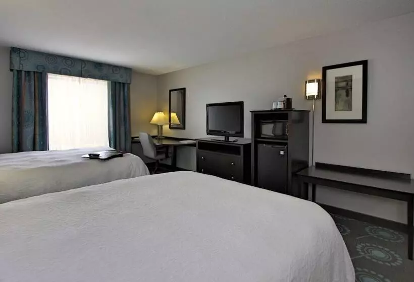 فندق Hampton Inn Defiance