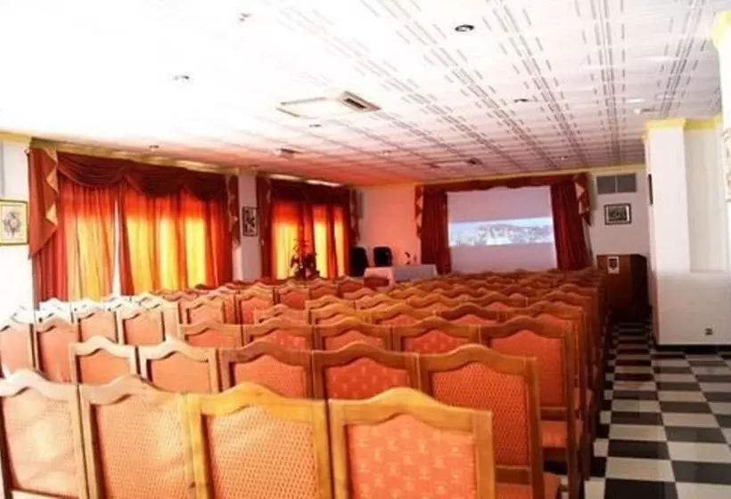 هتل Majestic Annaba