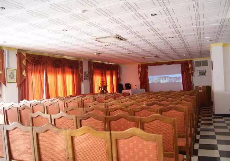 هتل Majestic Annaba