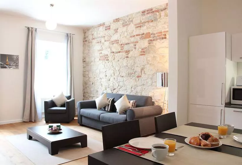 Hotelli MH Apartments Central Prague