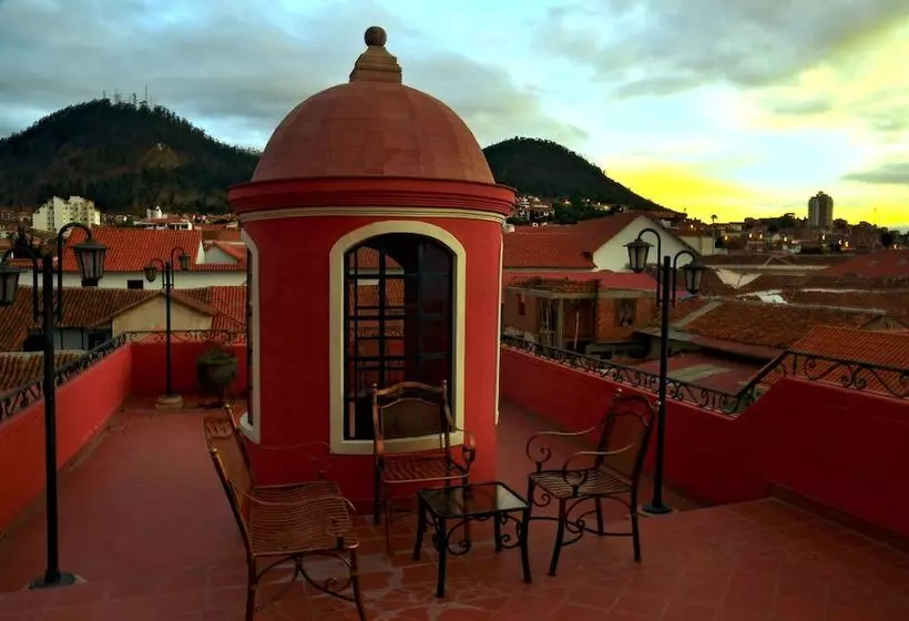 هتل Monasterio