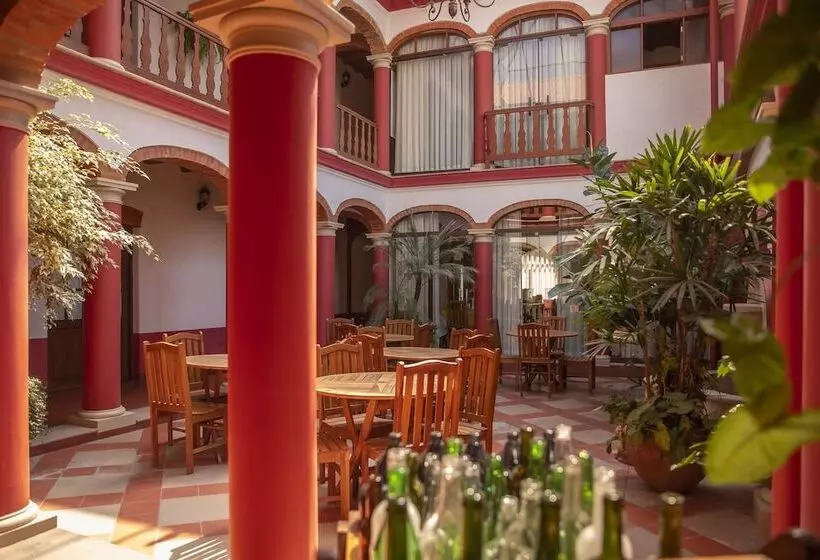 هتل Monasterio