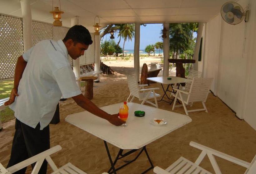 Otel Pigeon Island Beach Resort