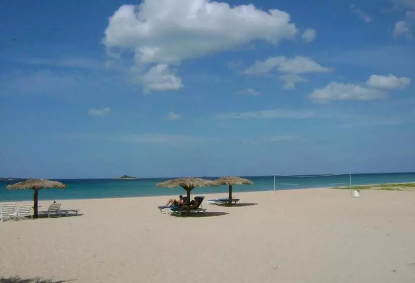 Hotel Pigeon Island Beach Resort