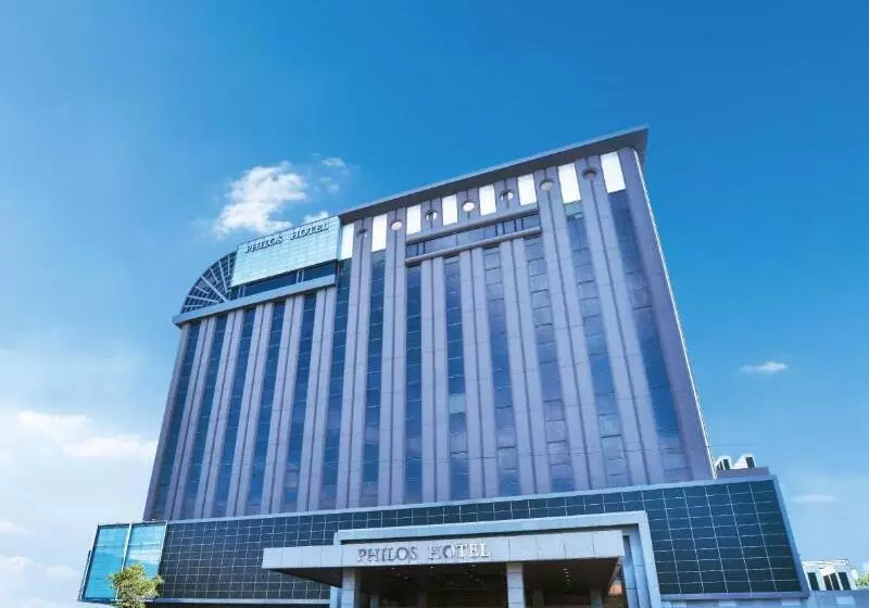 호텔 Philos