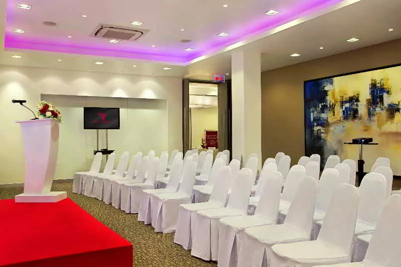 Отель Red Planet Hat Yai Sha Extra Plus