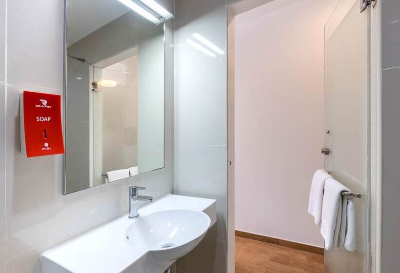 Hotel Red Planet Pattaya Sha Extra Plus