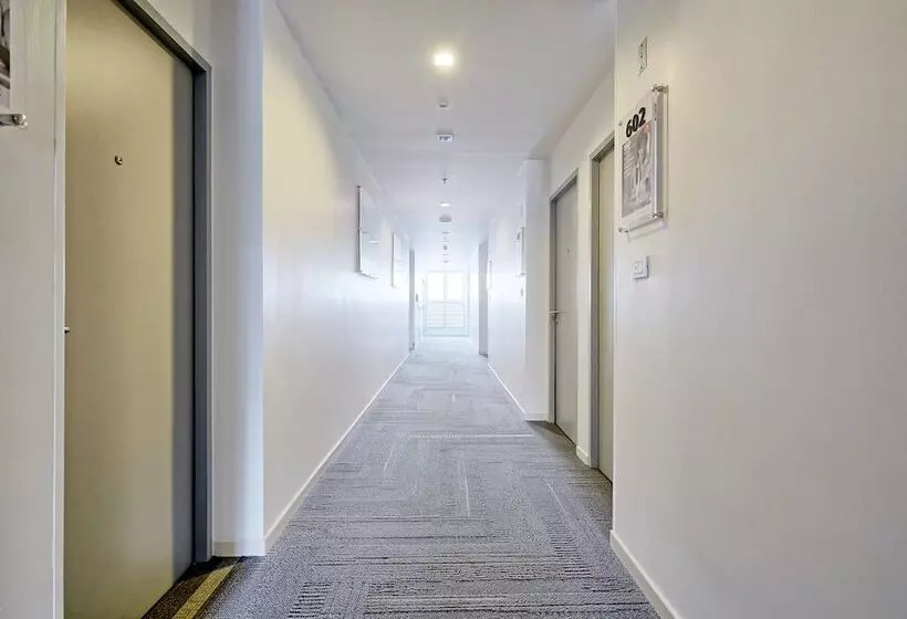 Hotelli Red Planet Pattaya Sha Extra Plus