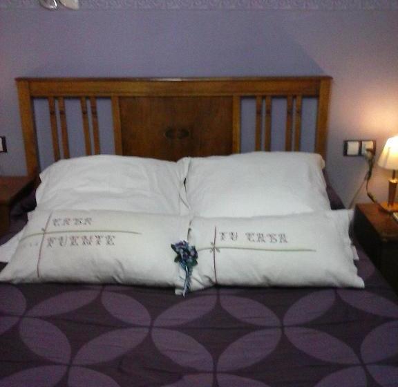 בית מלון כפרי Casa De La Fuente