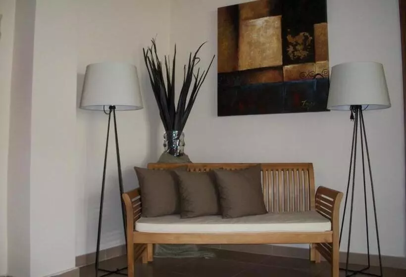 בית מלון כפרי Thea