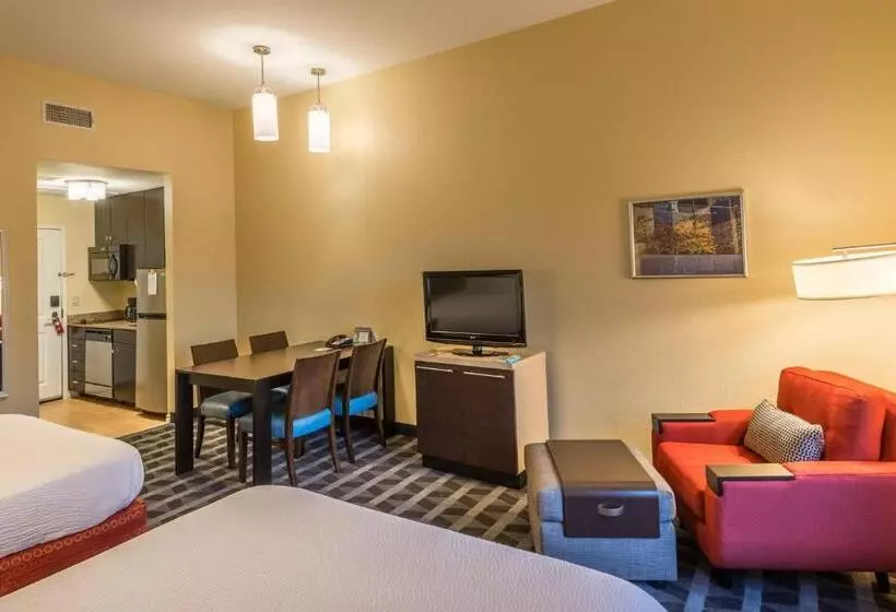 Hotelli Towneplace Suites Dallas Desoto