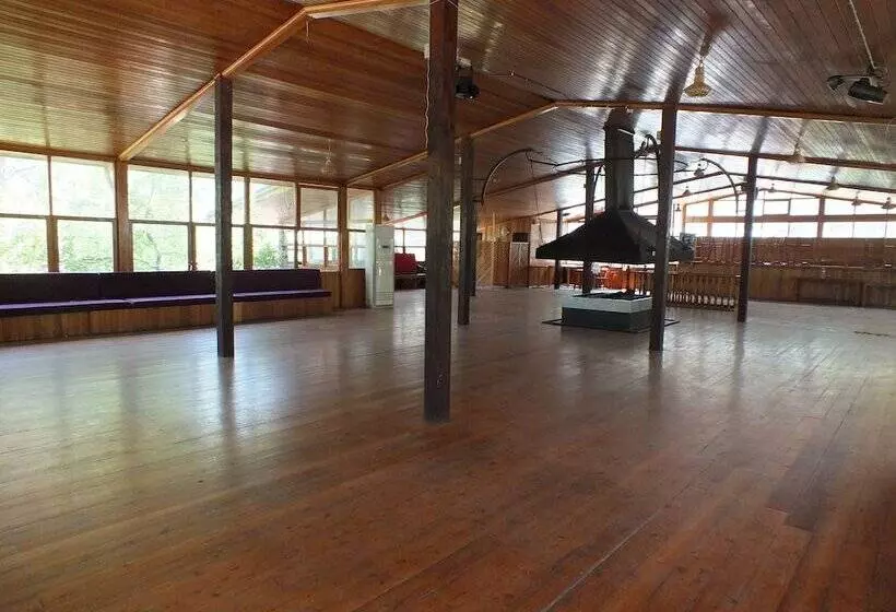 هتل Bayrams Tree Houses