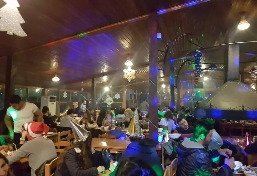 هتل Bayrams Tree Houses