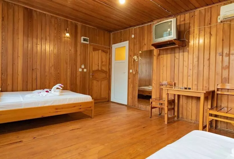 هتل Bayrams Tree Houses