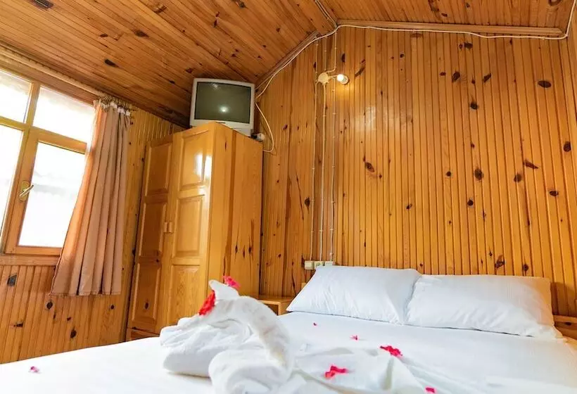 هتل Bayrams Tree Houses